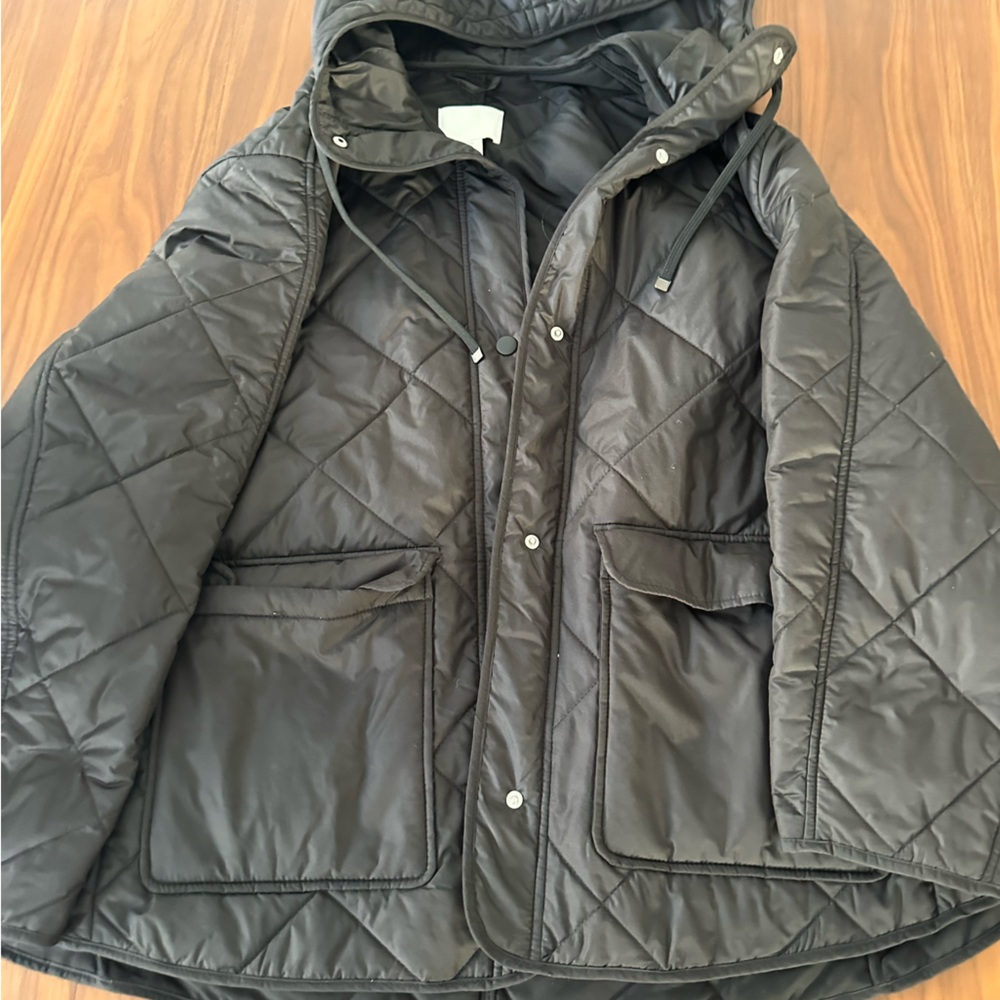 H&M - WOMEN’S LARGE BLACK QUILTED JACK WITH SNAP BUTTONS AND DRAWSTRING HOOD